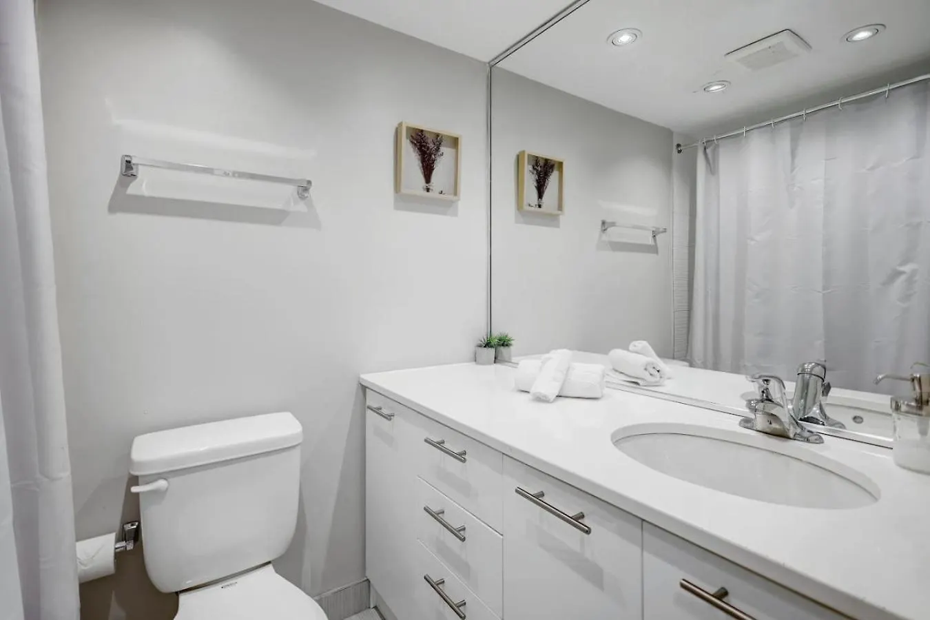 Ferienwohnung Urban Haven On Downtown Montréal Apartment